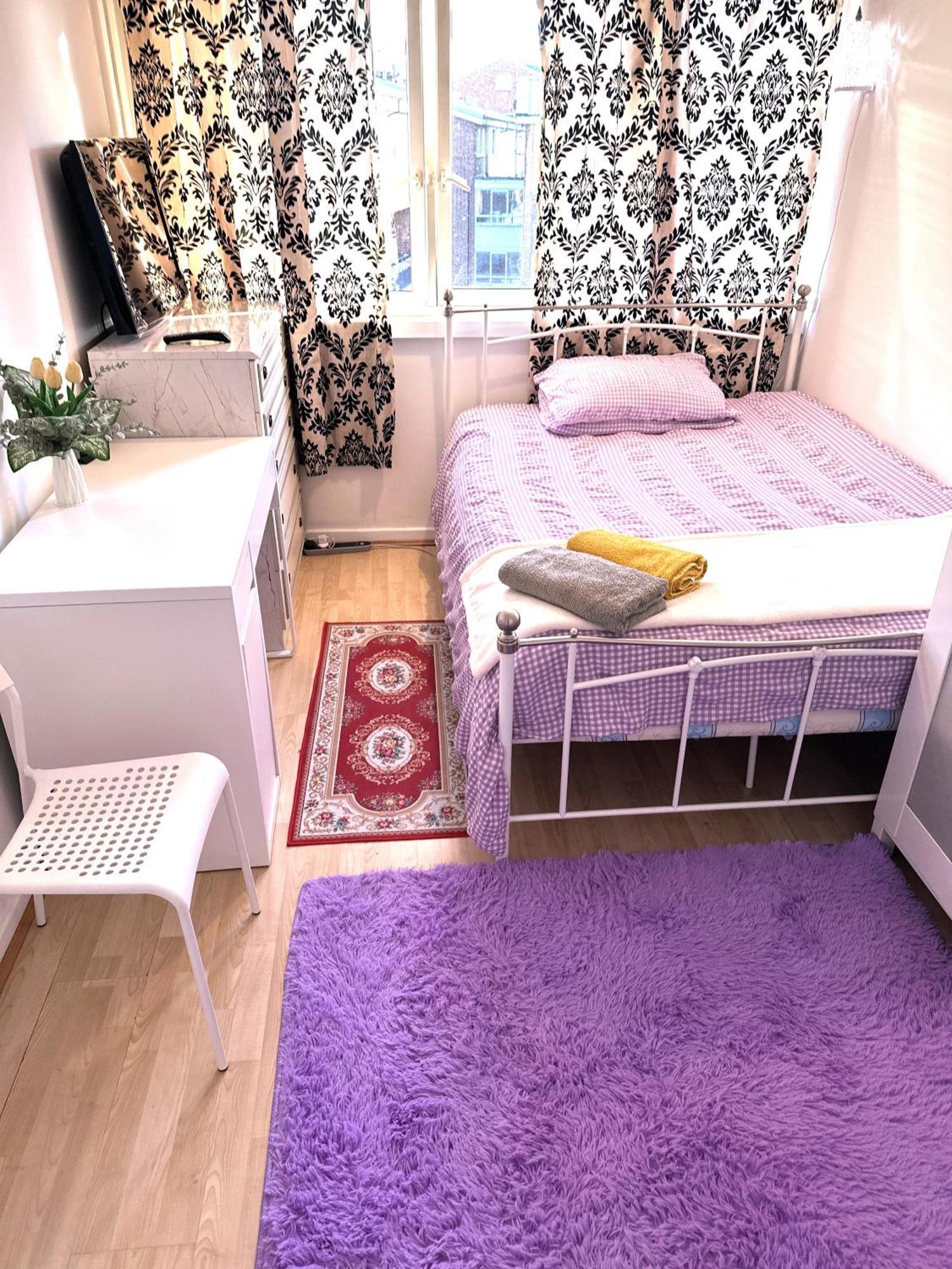 Excellent Double Rooms In Cheap Rate Around Central לונדון מראה חיצוני תמונה